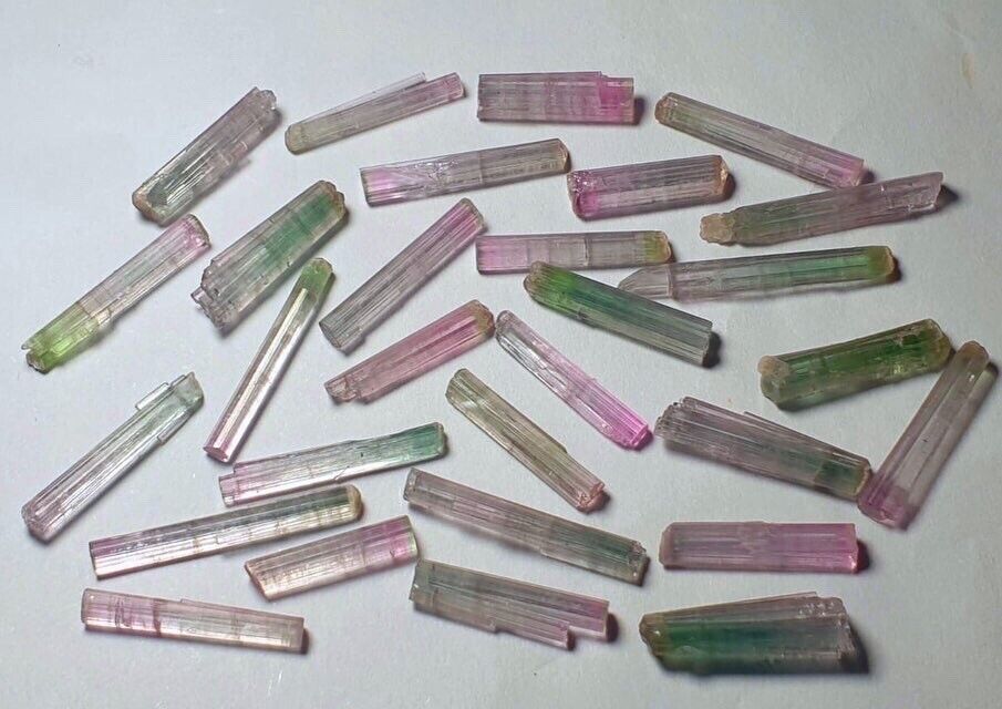 102cts Beautiful Bicolour And Tricolour Crystals Bunches From Lagman Mine Afg 