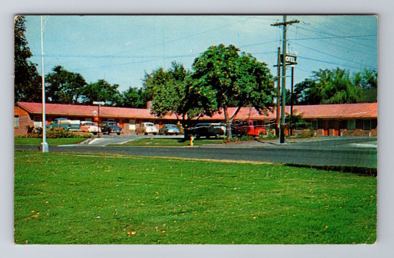 Ellensburg WA-Washington, Waits' Motel, Advertising, Vintage Souvenir Postcard