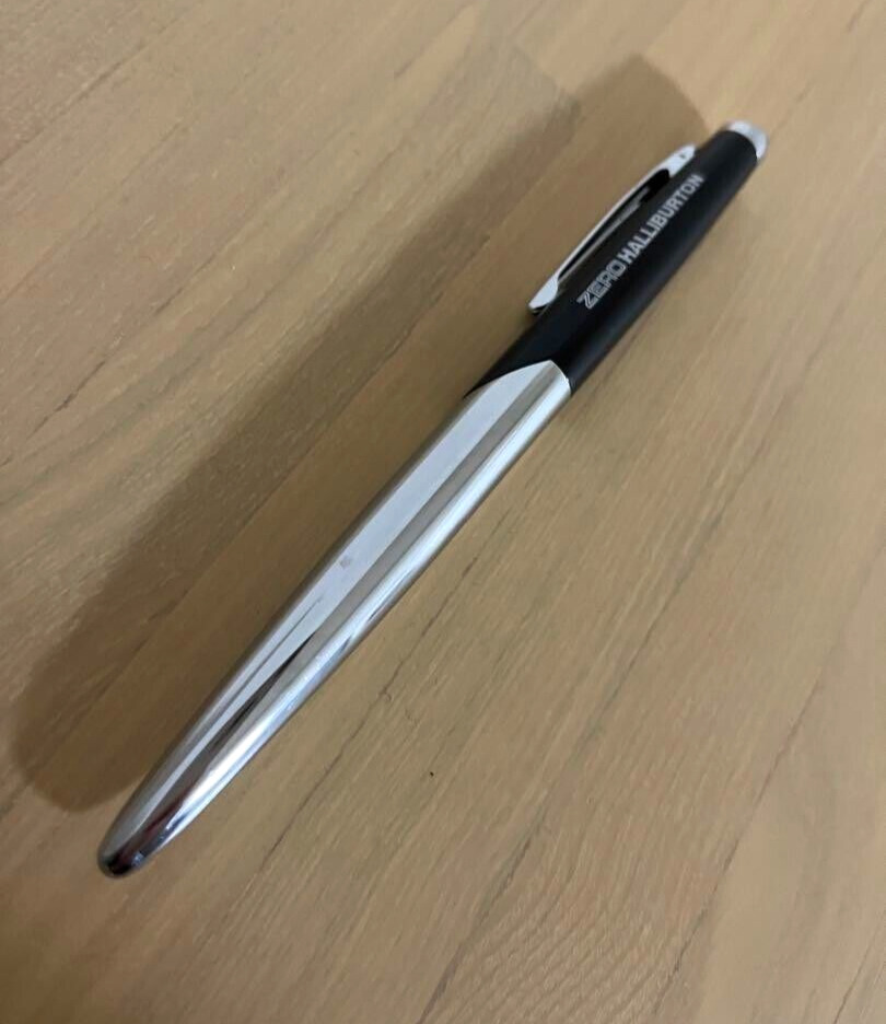 ZERO HALLIBURTON Novelty Black/Silver Cap type Ballpoint Pen wz/Storage box Rare