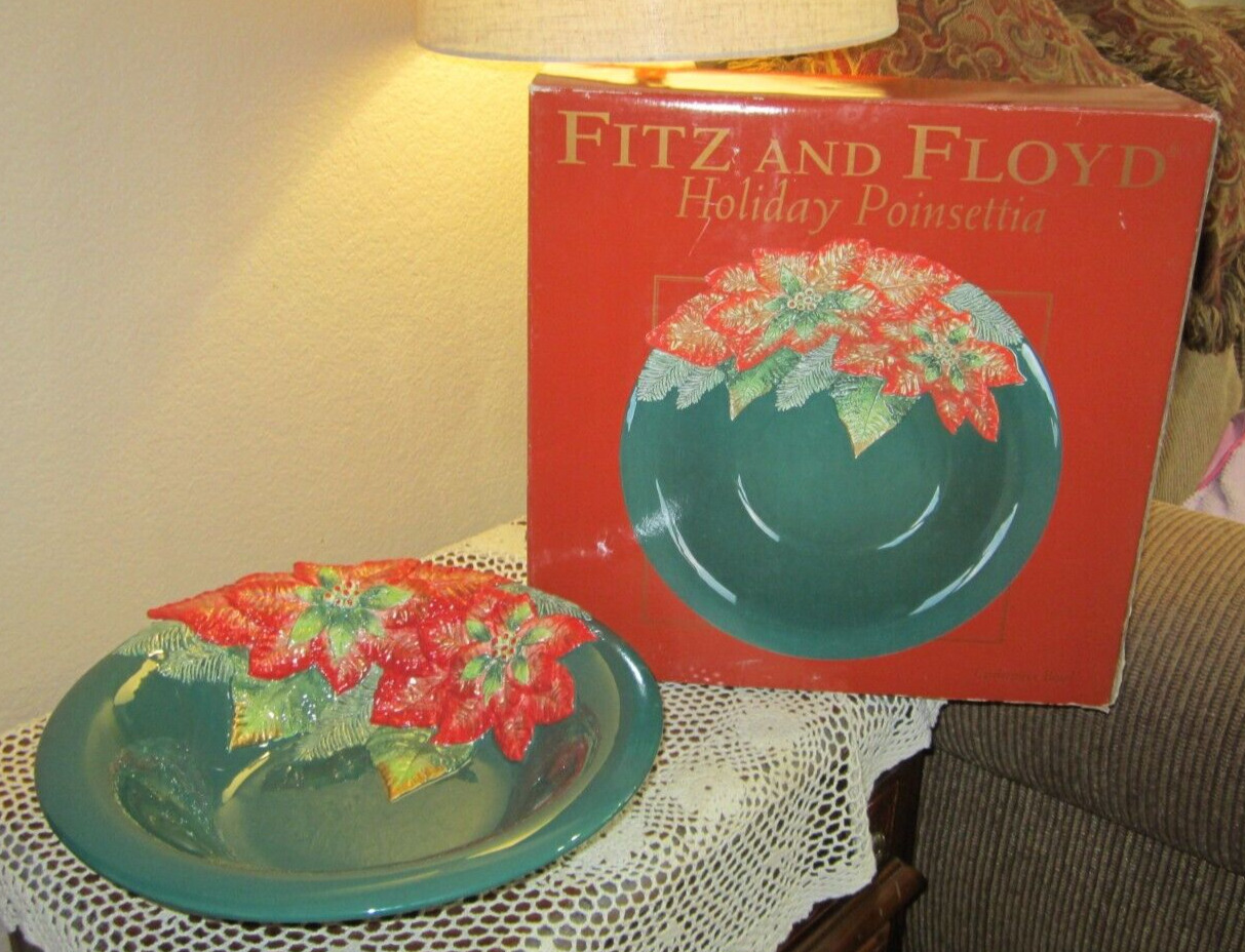 Vintage 2004 Fitz & Floyd Holiday Poinsettia 13-1/2” Centerpiece Serving Bowl