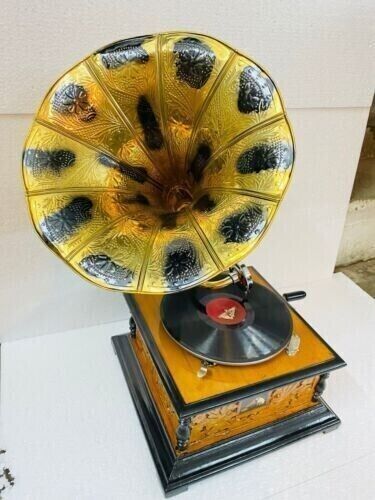 Authentique HMV Gramophone Fully Working Phonograph, win-up record player, Vinta