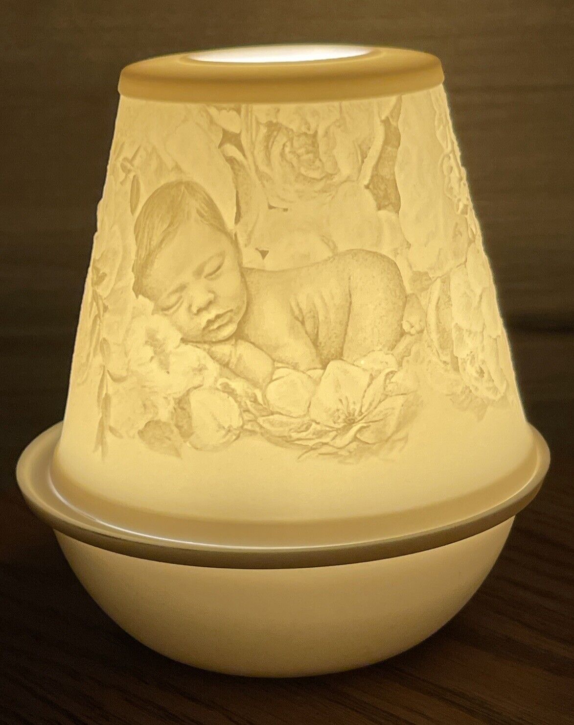 Rare Lladro New Baby  Porcelain Magic Light Lithophane Rechargeable light