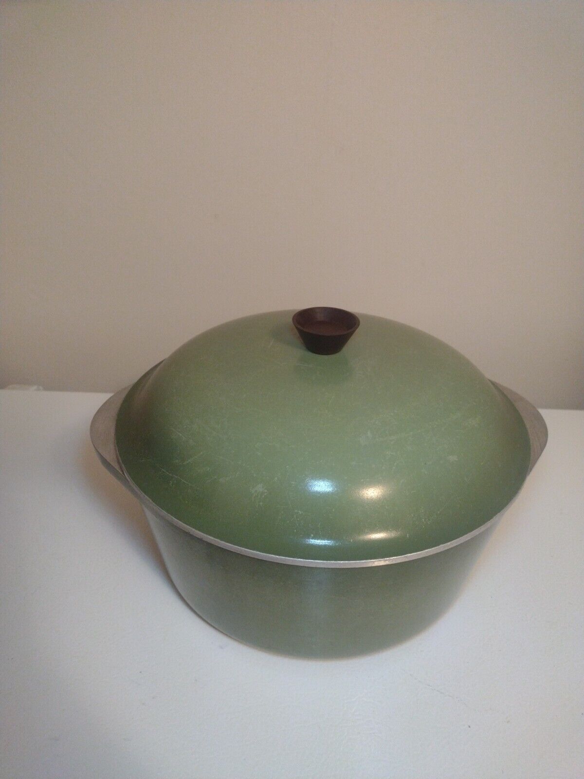 Vintage Club Aluminium Dutch Oven Avocado Green w/ Lid 4QT Pot