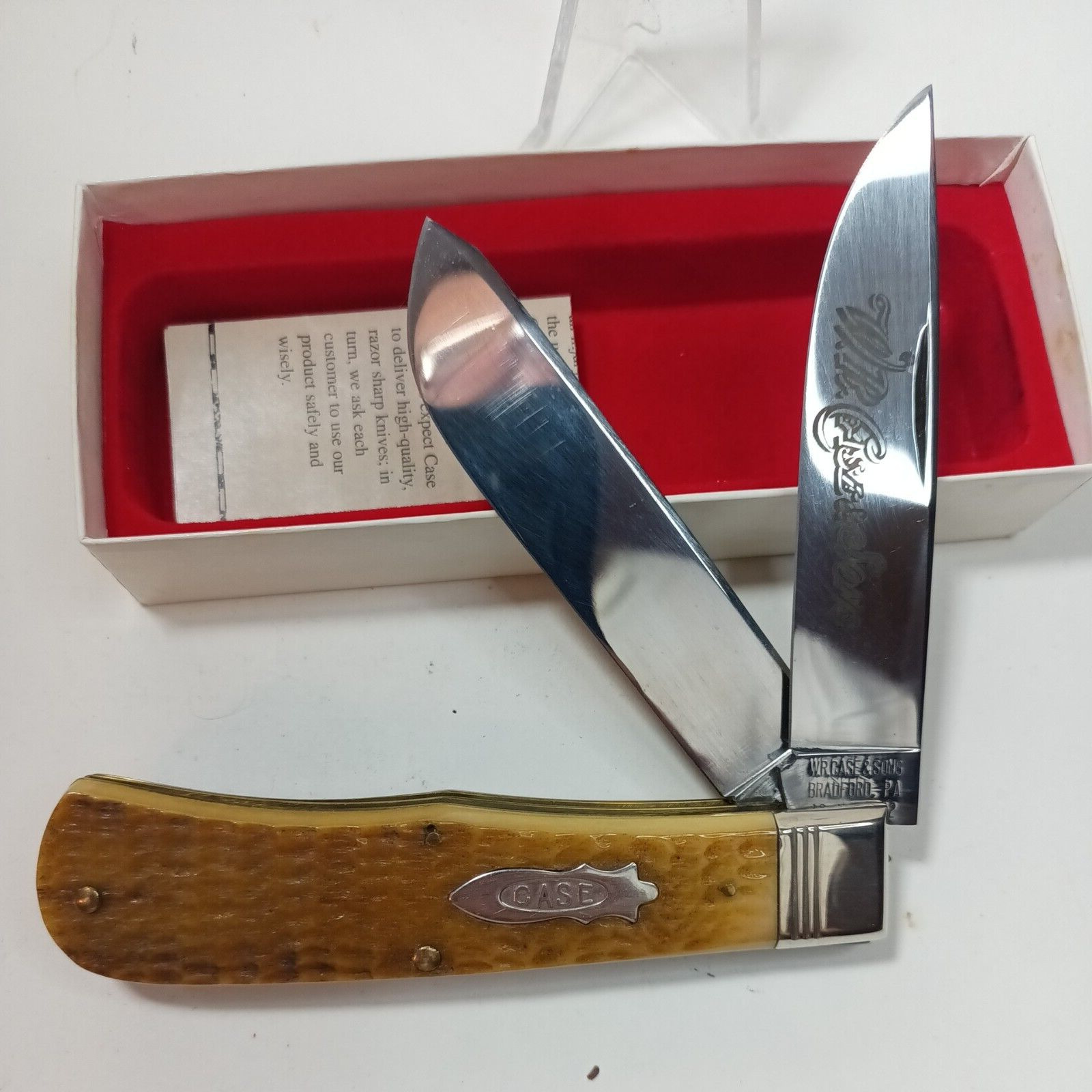 Case XXX Knife Classic Bullnose Trapper With Honey Bone Handles And Original Box