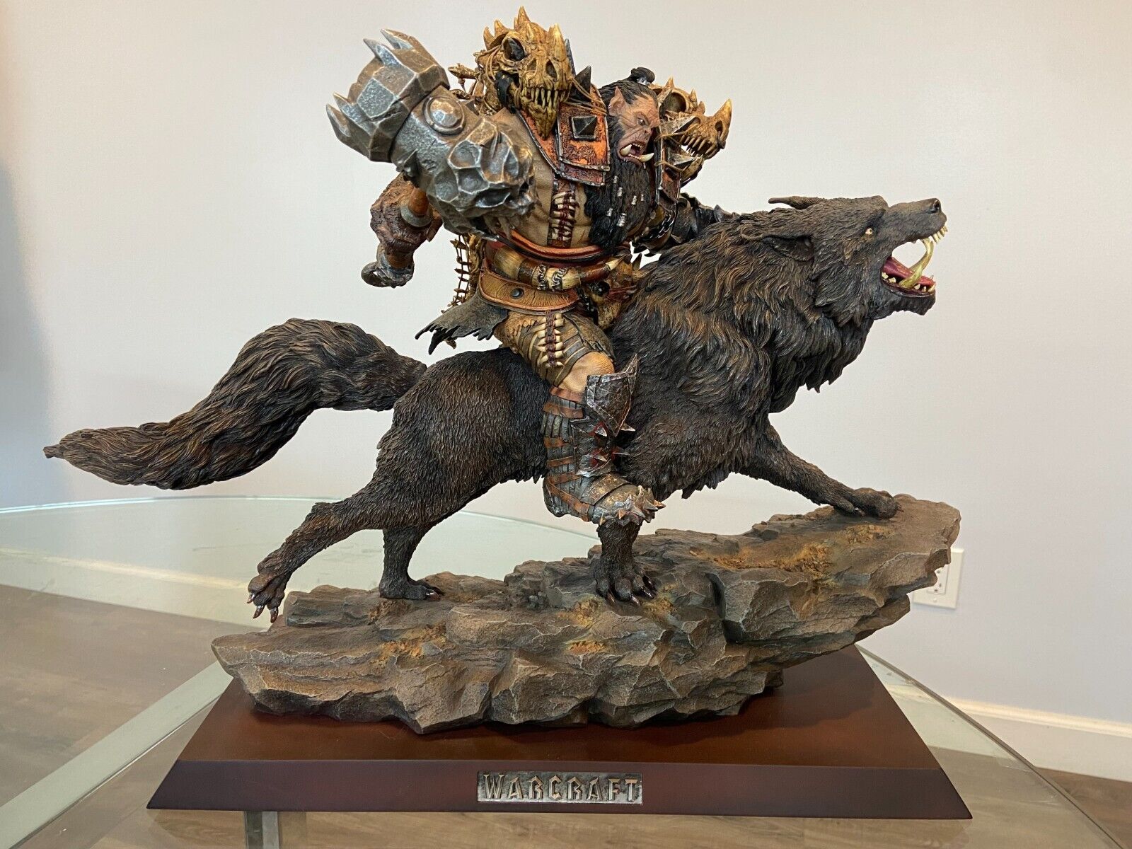 Sideshow Warcraft Blackhand Riding Wolf Standard Statue Dam Toys (std version)