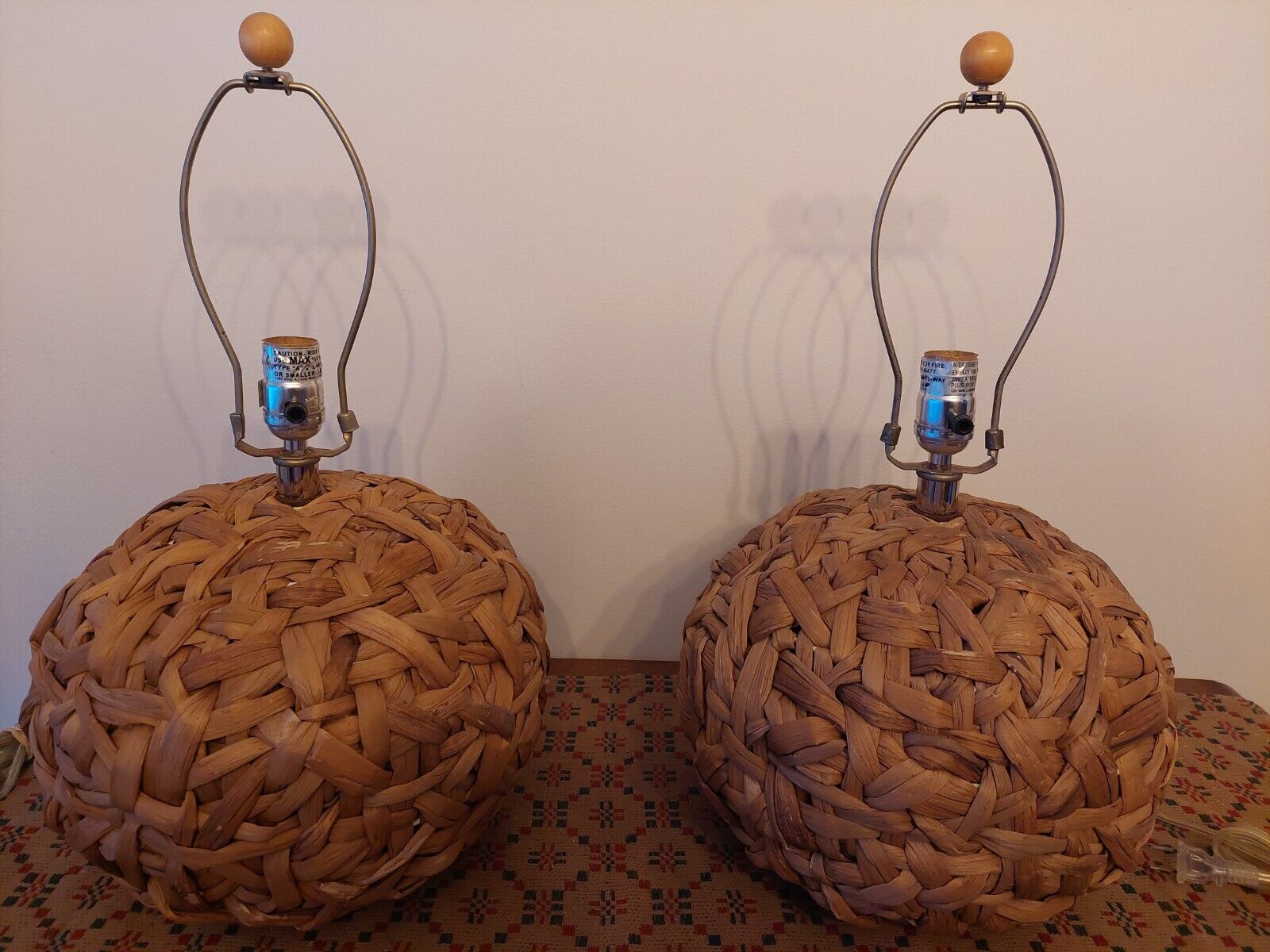 Set Of 2 Natural  Rattan, Coastal/Sea Grass/Boho Style Lamps,Round, Large