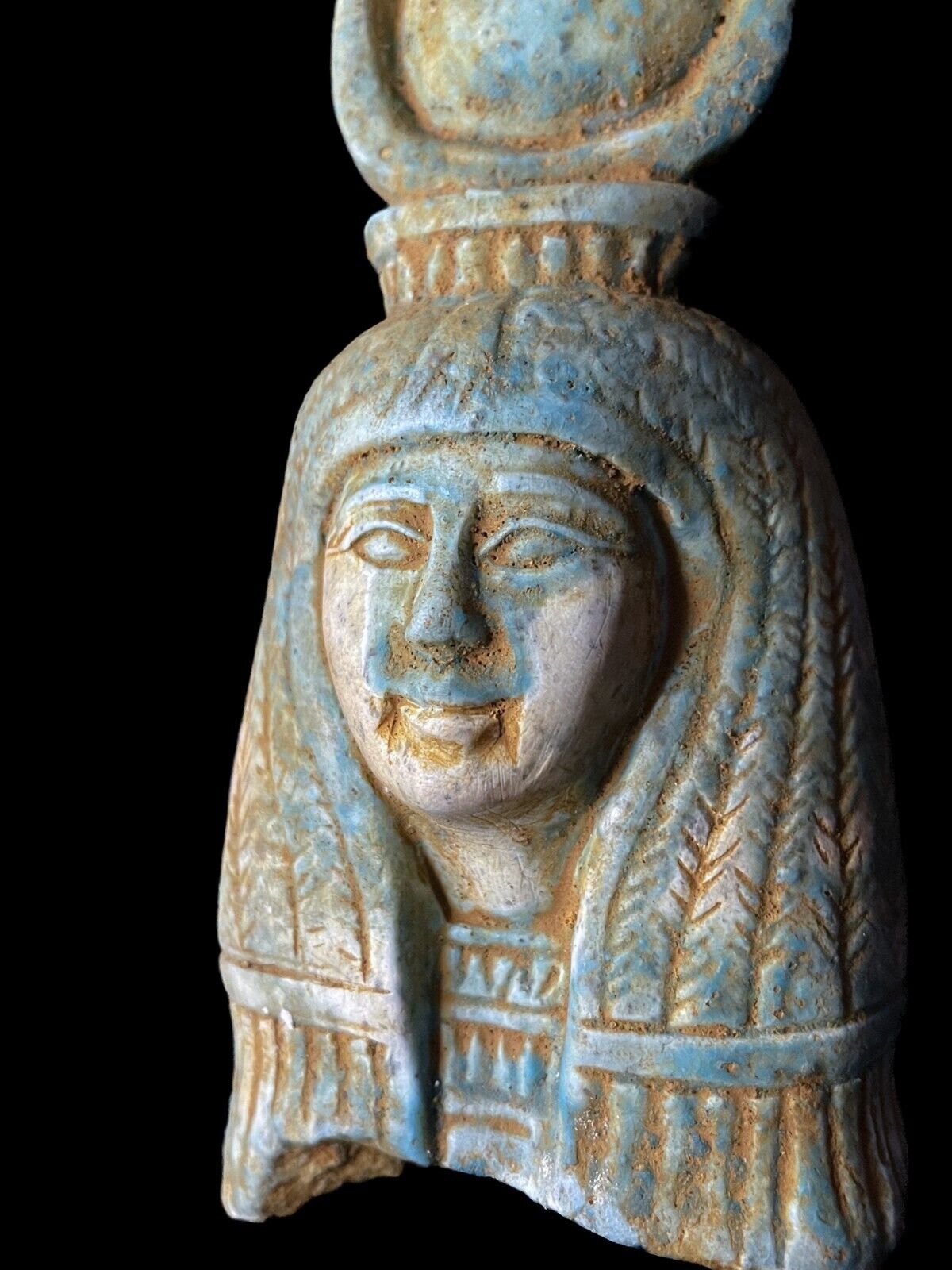 Unique Handmade Egyptian Queen Tiye Statuette from Stone , Manifest Details