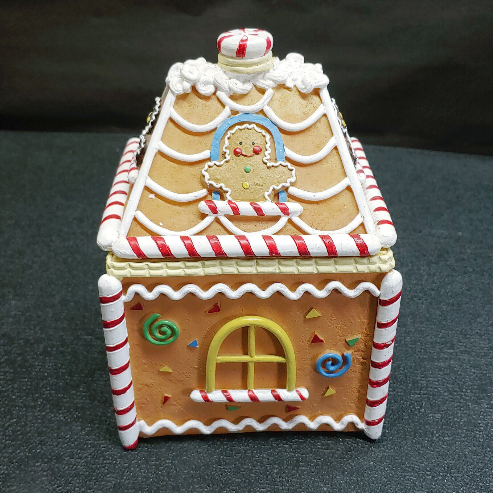 TJ’S Christmas Cherish The Memories Gingerbread House
