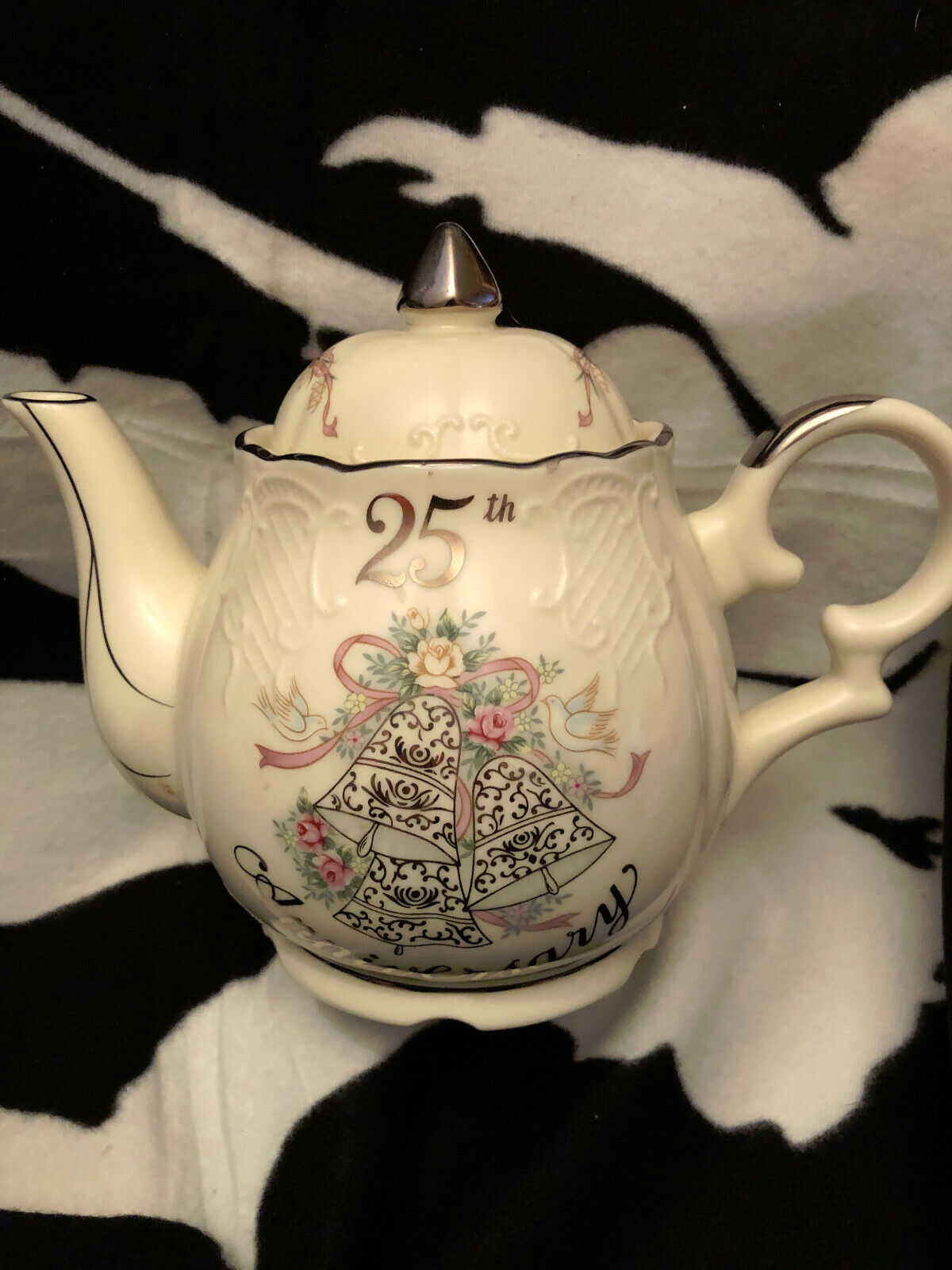 Lefton 25th Anniversary Teapot Bells Ribbons Flowers Embossed Patten Never Used