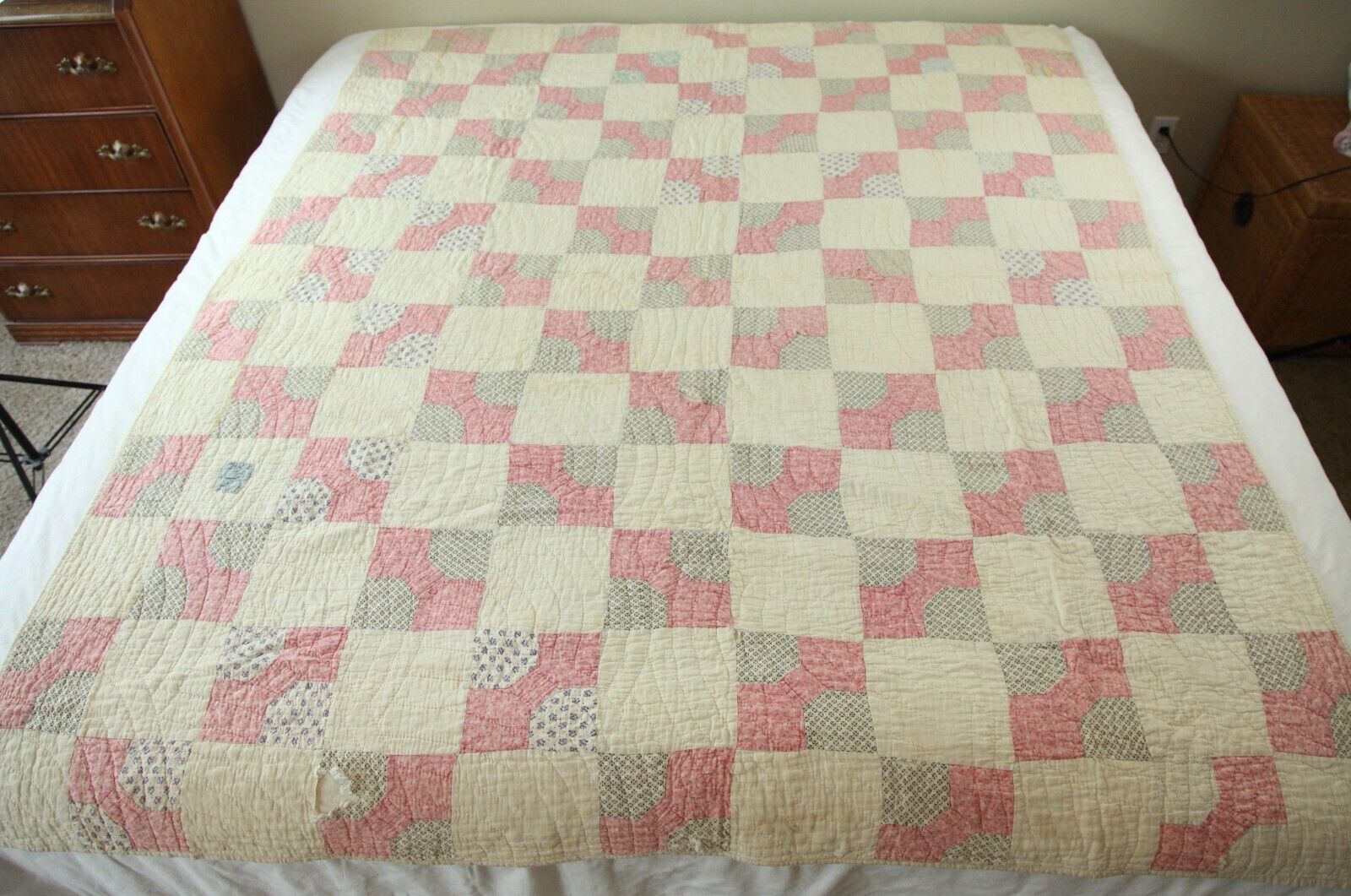 FLAWS WEAR Antique Old Early Pink Calico Bowtie Quilt Baptist Circle Fan 80 x 66