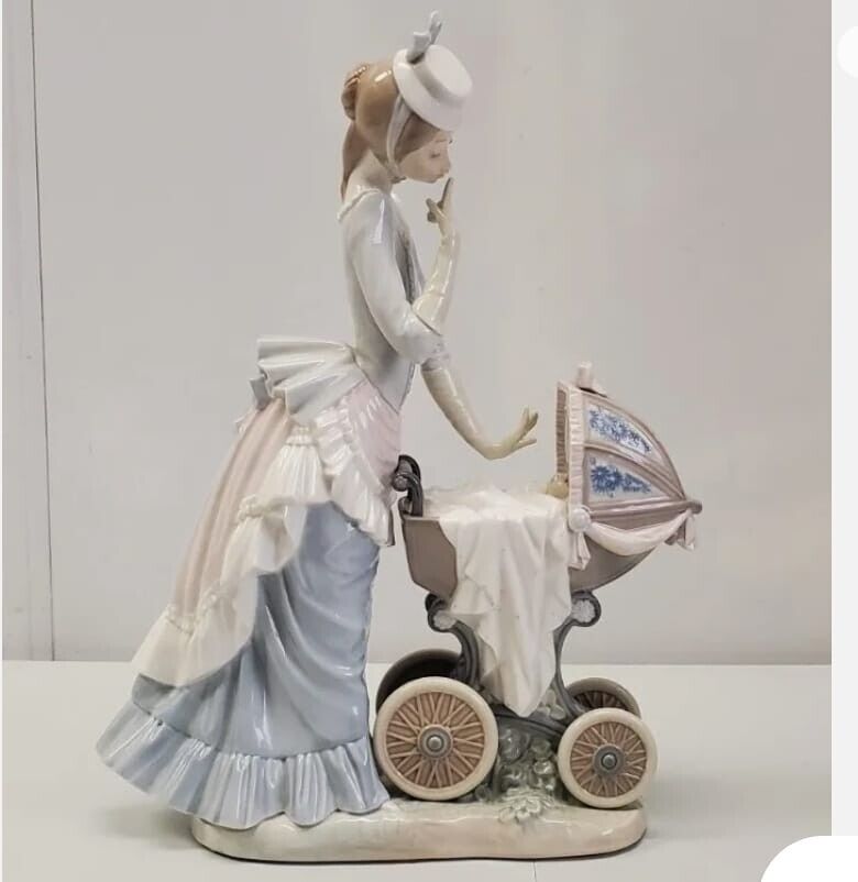 Lladro Baby\'s Outing #4938 Mom & Child on Stroller Figurine Mother Baby Carriage