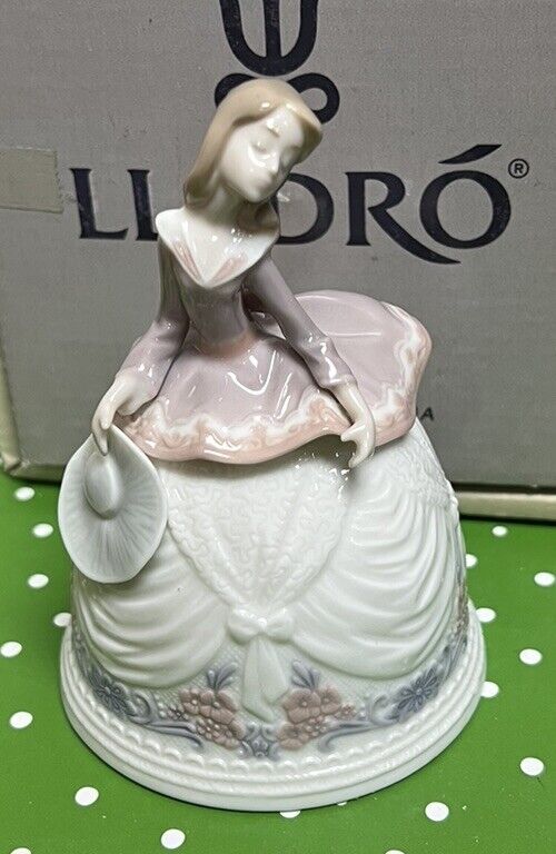 Lladro 5955 Sounds of Fall Bell Retired Original Grey Box Great Gift L@@K