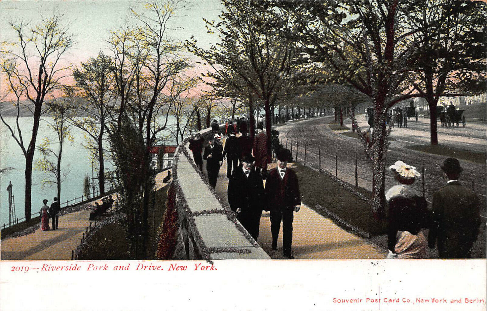 Riverside Park and Drive, Manhattan, New York City, Early Postcard, Unused