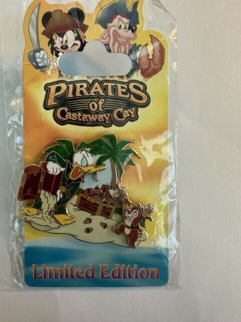 DCL Pirates Of Castaway Cay Scavenger Hunt Donald’s Treasure LE Disney Pin (B)
