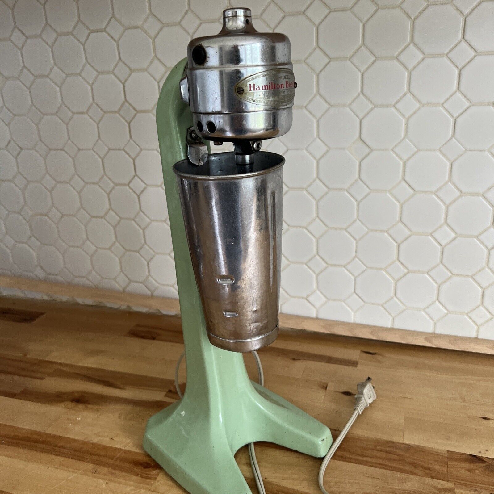 Vintage Hamilton Beach Jadeite Green Milkshake Mixer WORKS 1940\'s Malt Blender