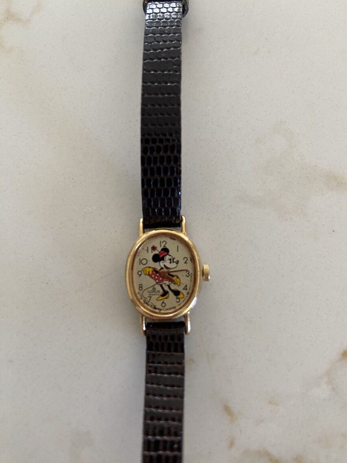 Vtg Lorus Quartz Small Face Oval Disney Mickey Mouse Wrist Watch Parts/Repairs
