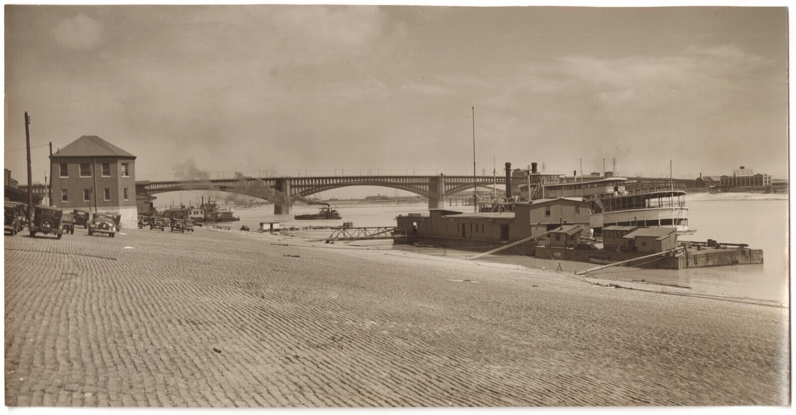 1925 OOAK TYPE-1 Photo: SS ST LOUIS Steamboat Steamer Docked by Eads Bridge