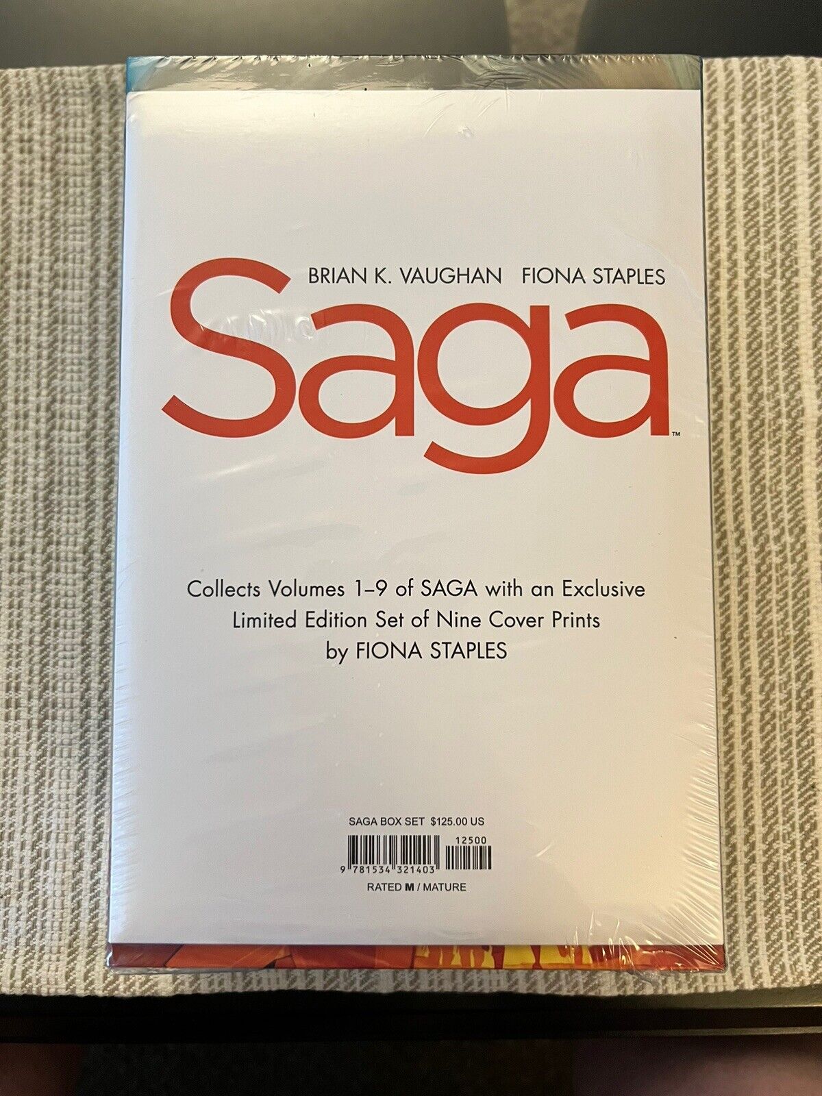 SAGA IMAGE COMICS BOX SET W/ SLIPCASE & LIMITED EDITION PRINTS - NEW SEALED