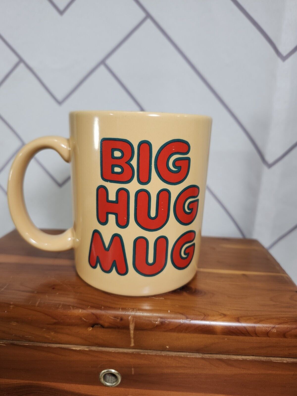 Vintage Big Hug Mug FTD HBO True Detective Prop - Imperfect