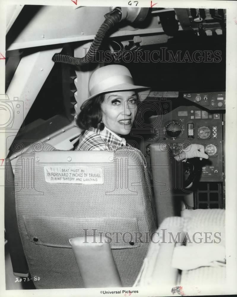 1974 Press Photo Hollywood-Actress Gloria Swanson promotes \