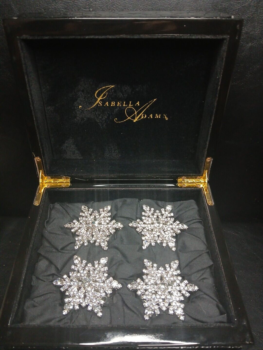 ISABELLA ADAMS Set Of 4  Snowflake Nanking Ring Hand Set W/Swarovski Crystal. 11