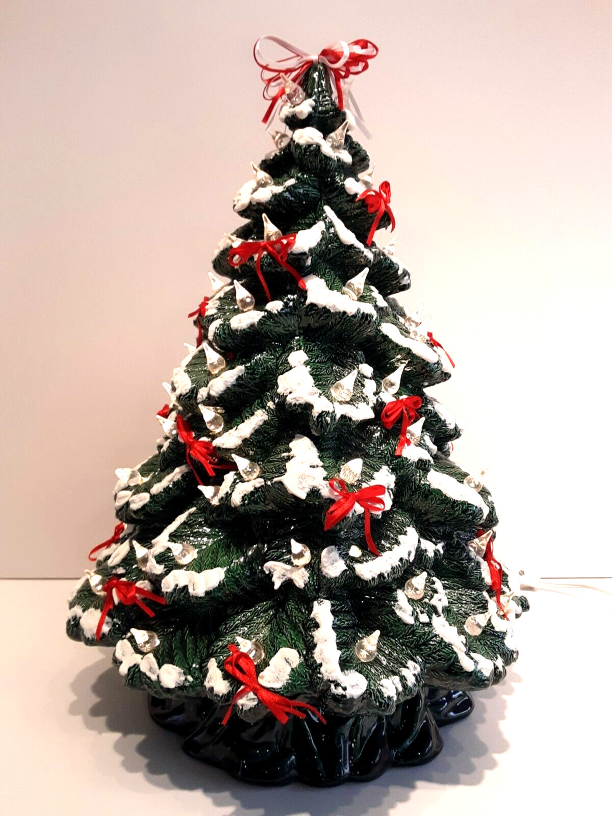 Vintage Atlantic Mold Ceramic Lighted Christmas Tree  16” Tall