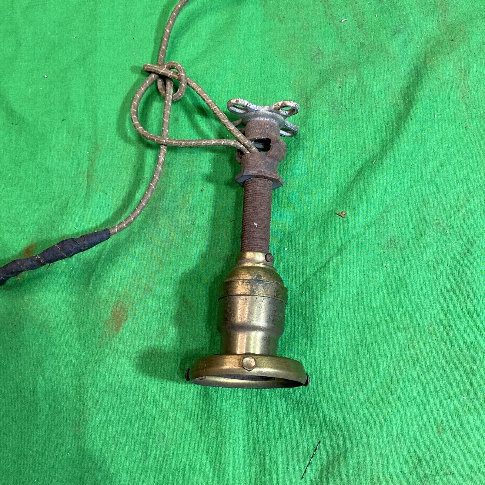 Vintage Bryant Brass  Light Socket w/ 2 1/4” Globe Fitter Lamp Parts - Steampunk