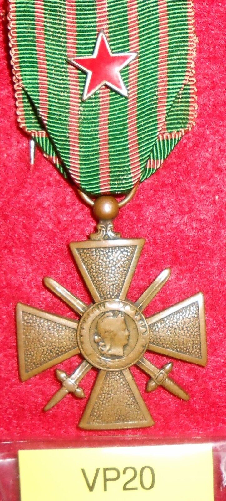 VP20 French Croix de Guerre with wound star on it date 1918