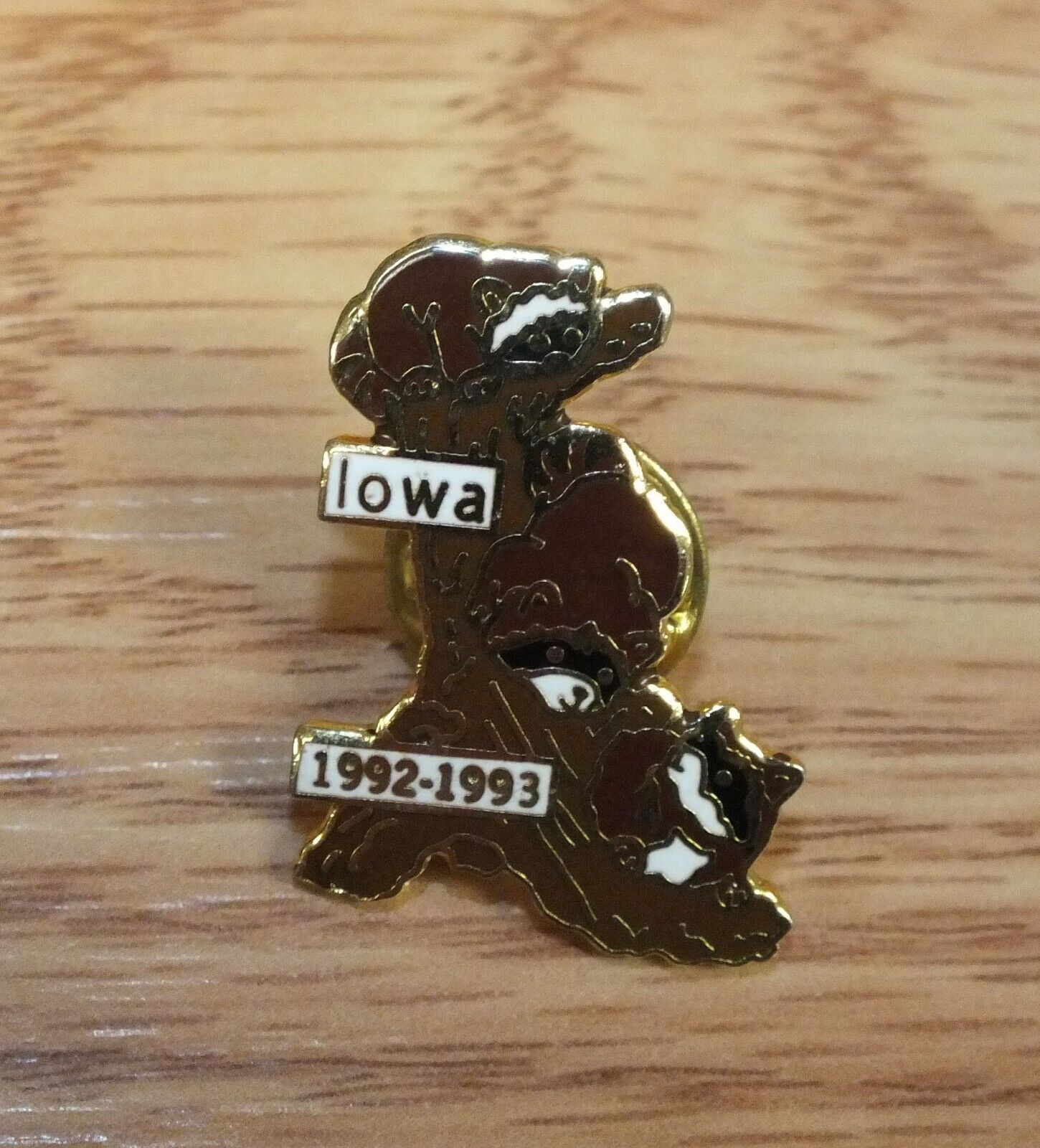 Vintage 1992-1993 Collectible State of Iowa Raccoons on Branch Lapel Pin 