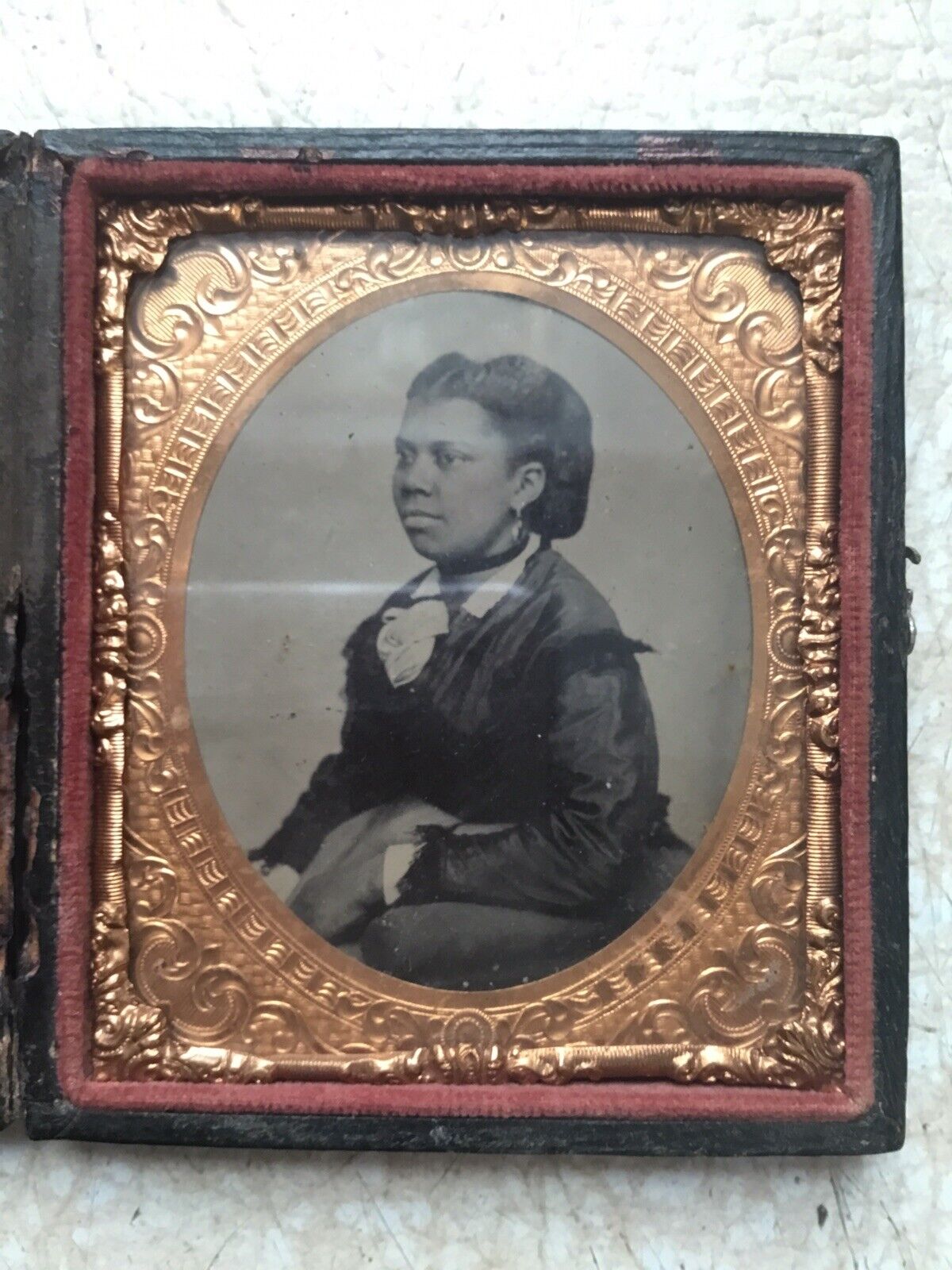 1800s Beautiful African American Woman Tintype Photograph FANCY DRESS Woman CASE