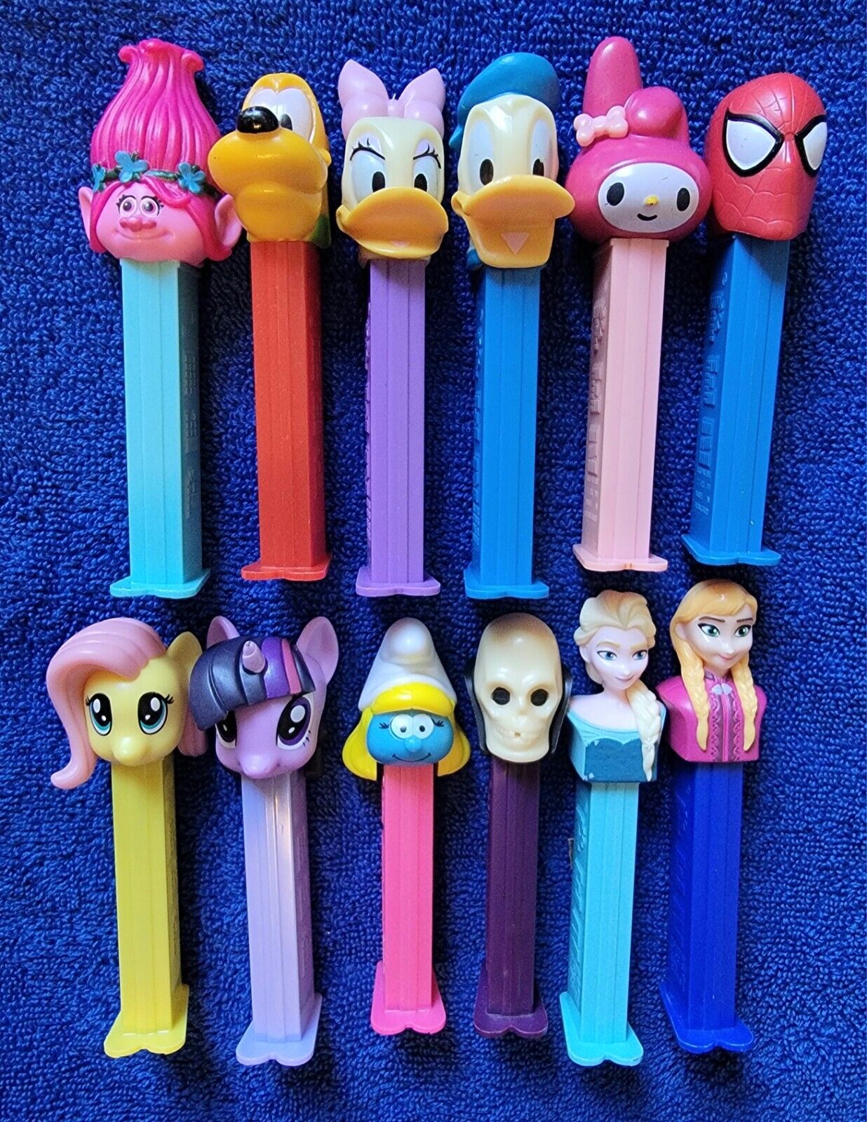 Lot Of 12 Assorted Pez Dispensers