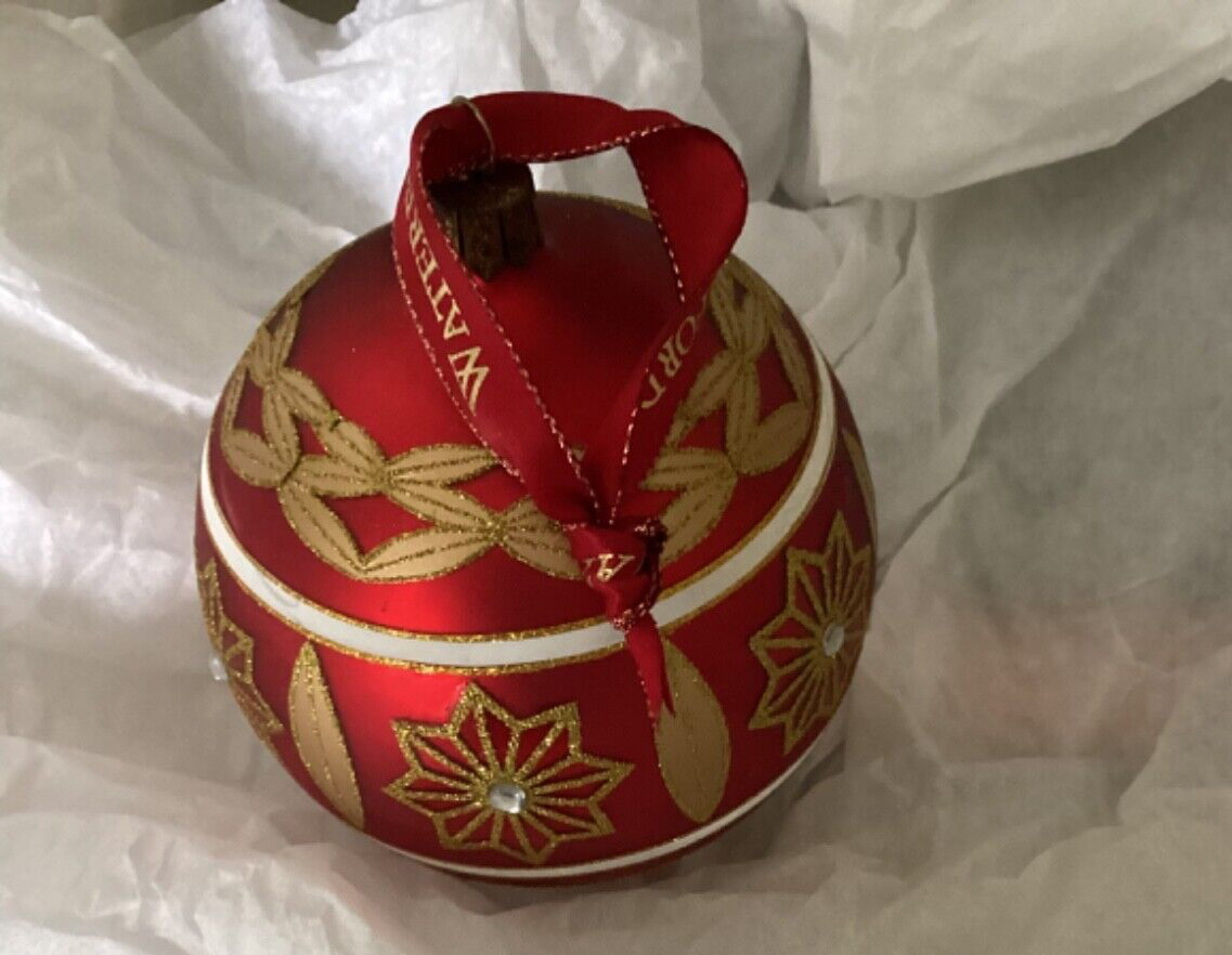 WATERFORD HOLIDAY HEIRLOOM ORNAMENT RED/WHITE/GOLD/SWAROVSKI STONES( 72.5.30)