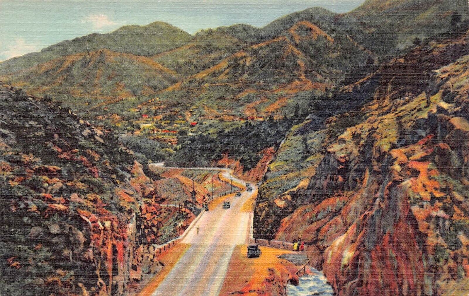 Vintage Postcard MANITOU SPRINGS Aerial View Downtown Street UTE PASS Linen CO