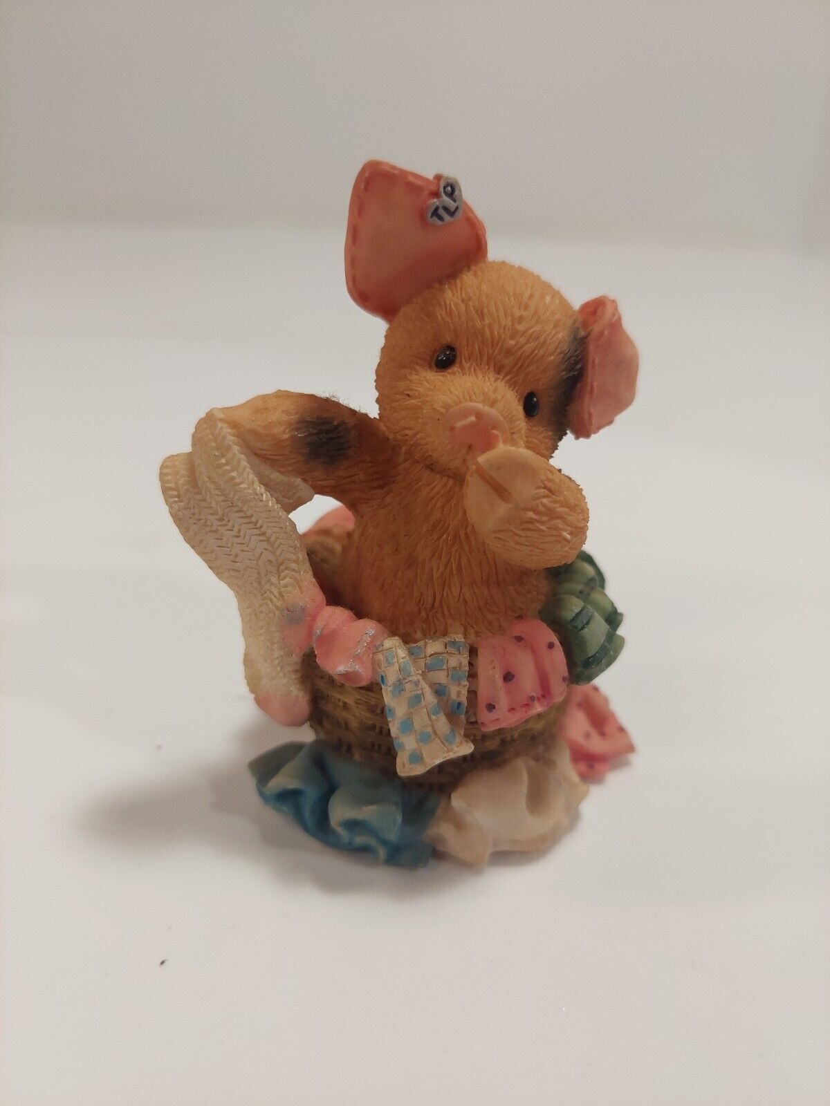 Enesco This Little Piggy “You swept me off my feet” 1997 Vintage Figurine