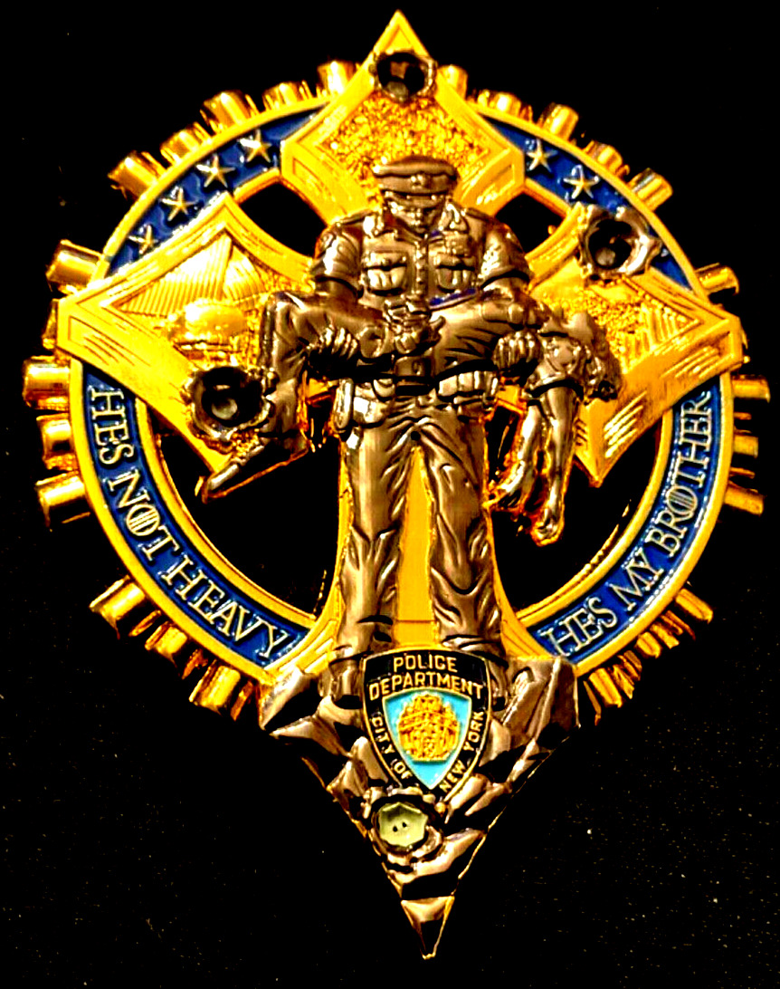 ULTRA RARE NYPD 3D COMBAT CROSS HE\'S NOT HEAVY HE\'S MY BROTHER CHALLENGE COIN LE
