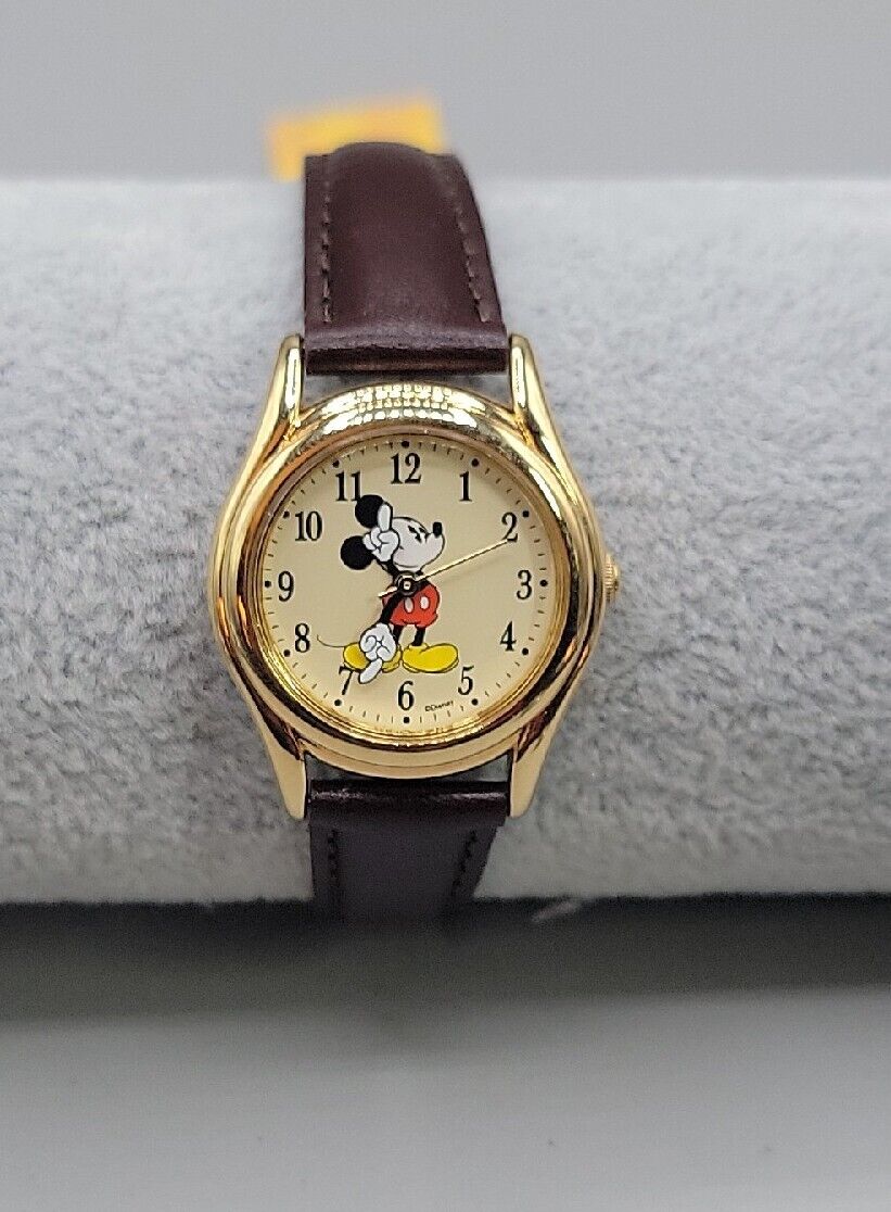 Vintage Lorus Mickey Mouse Watch 26mm Gold Tone MC0003 6.75\