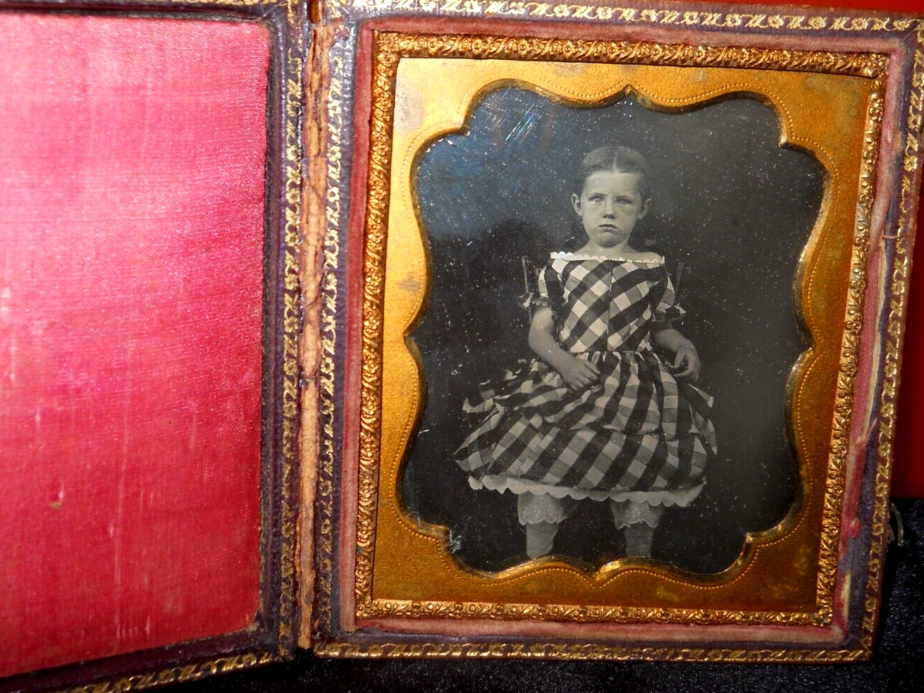 1/6th size Daguerreotype of Aunt Marion in full case