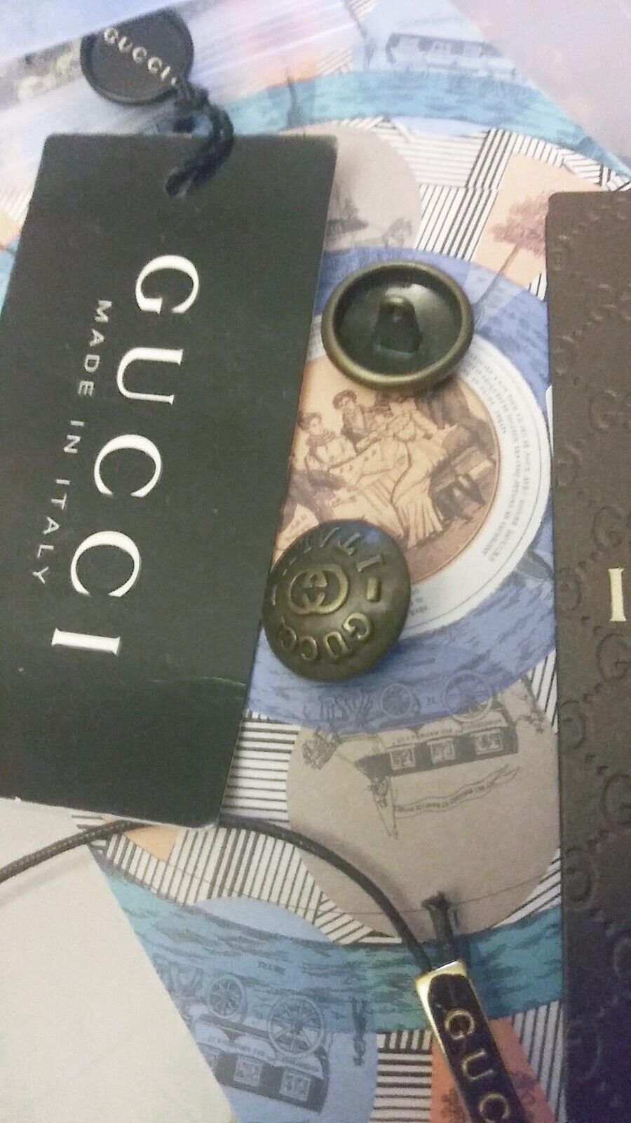 Gucci Button Bronze metal 20 mm Italy Single