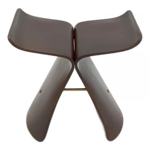 Vitra Design Museum Butterfly Stool Sori Yanagi chair with Box