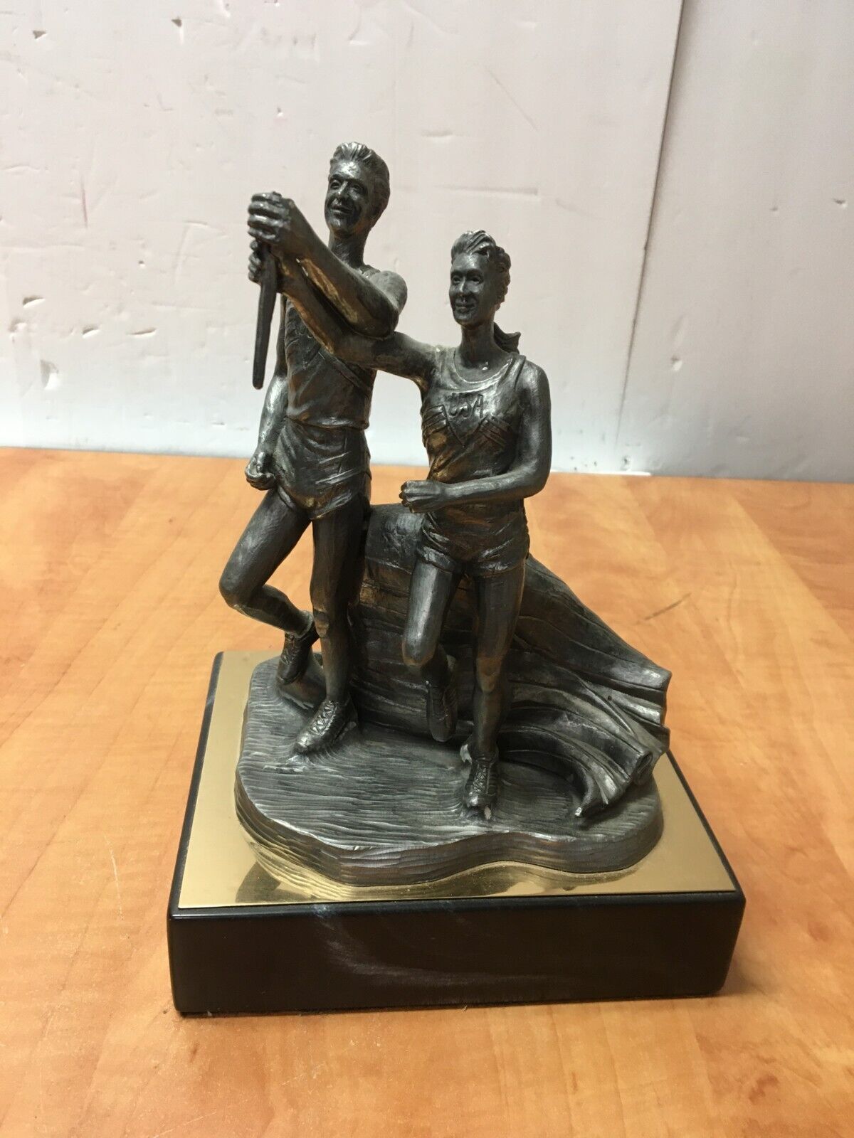 MICHAEL RICKER Pewter Sculpture 1996 OLYMPIC GAMES TORCH BEARERS 23/500 READ
