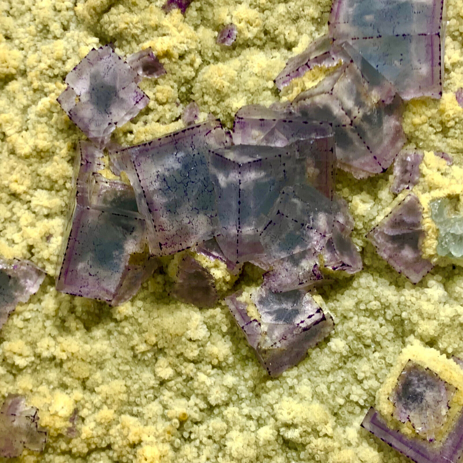 2.8LB Rare transparent purple cubic fluorite mineral crystal sample/China