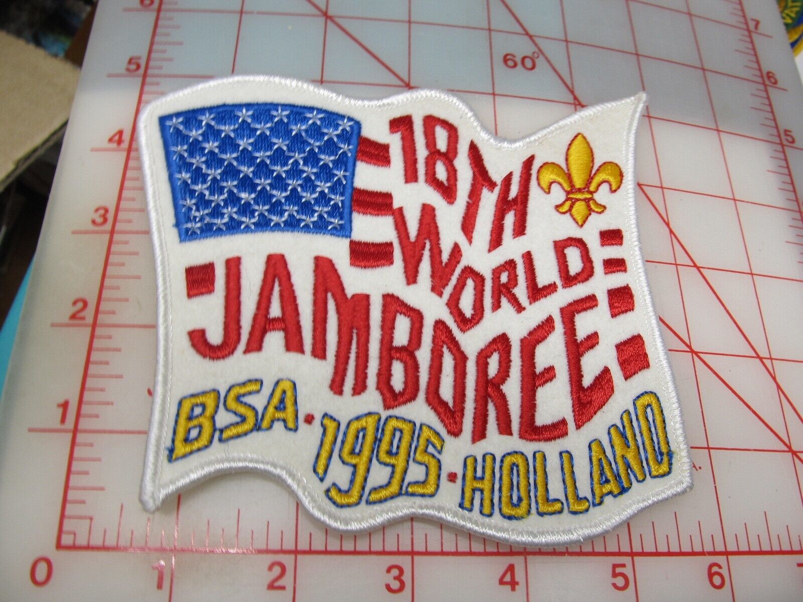 1995 18th World Jamboree collectible jacket patch (m14)