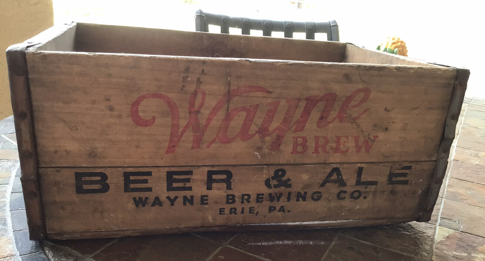 Vintage Wayne Brewing Co Beer and Ale wooden crate Erie PA