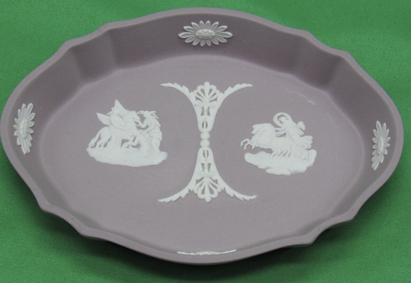 Oval Lilac Wedgewood Trinket Dish Made In England - Preowned