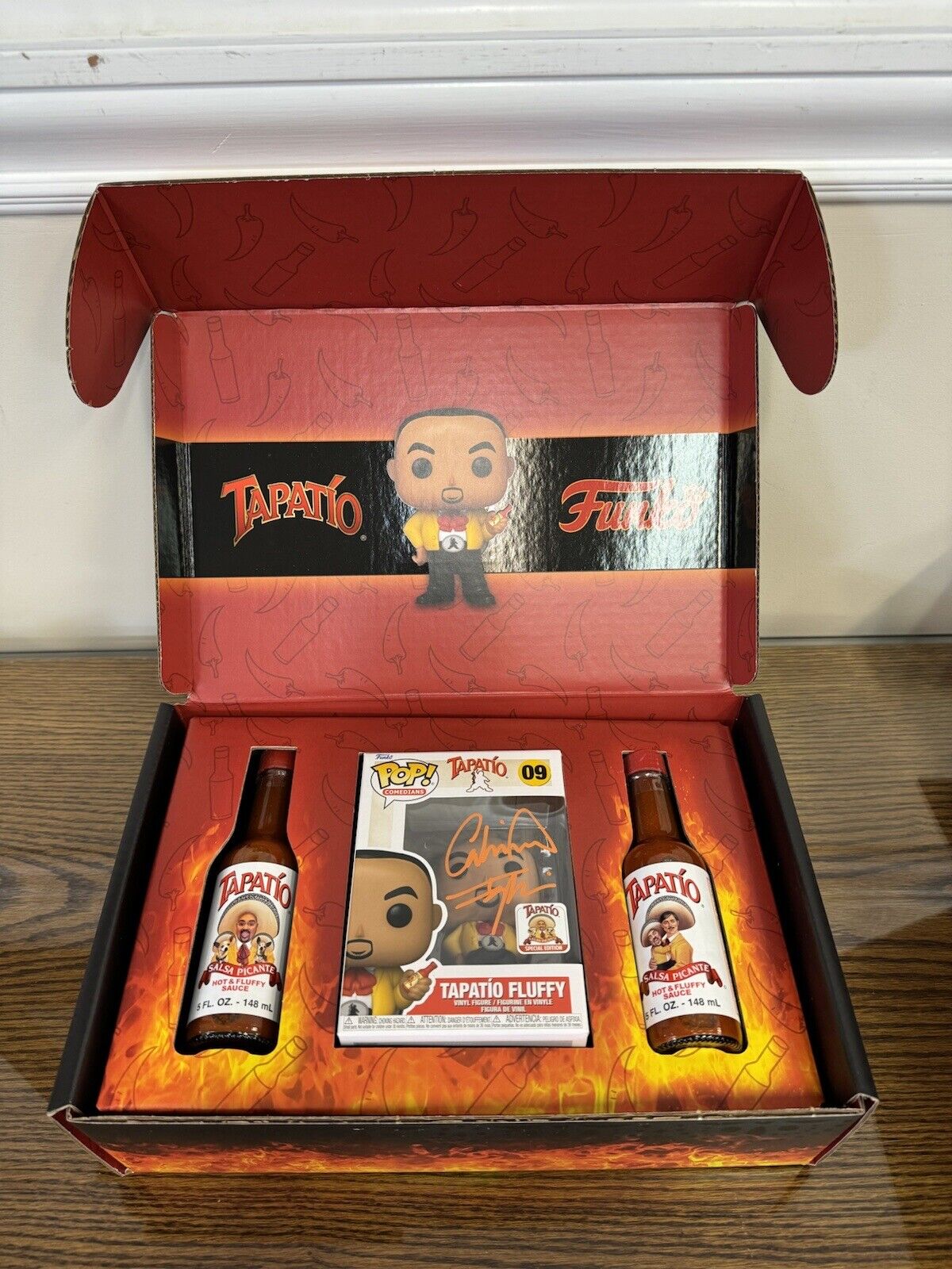 Fluffy Tapatío Funko Tapatio Man 09 Signed Collector\'s Set