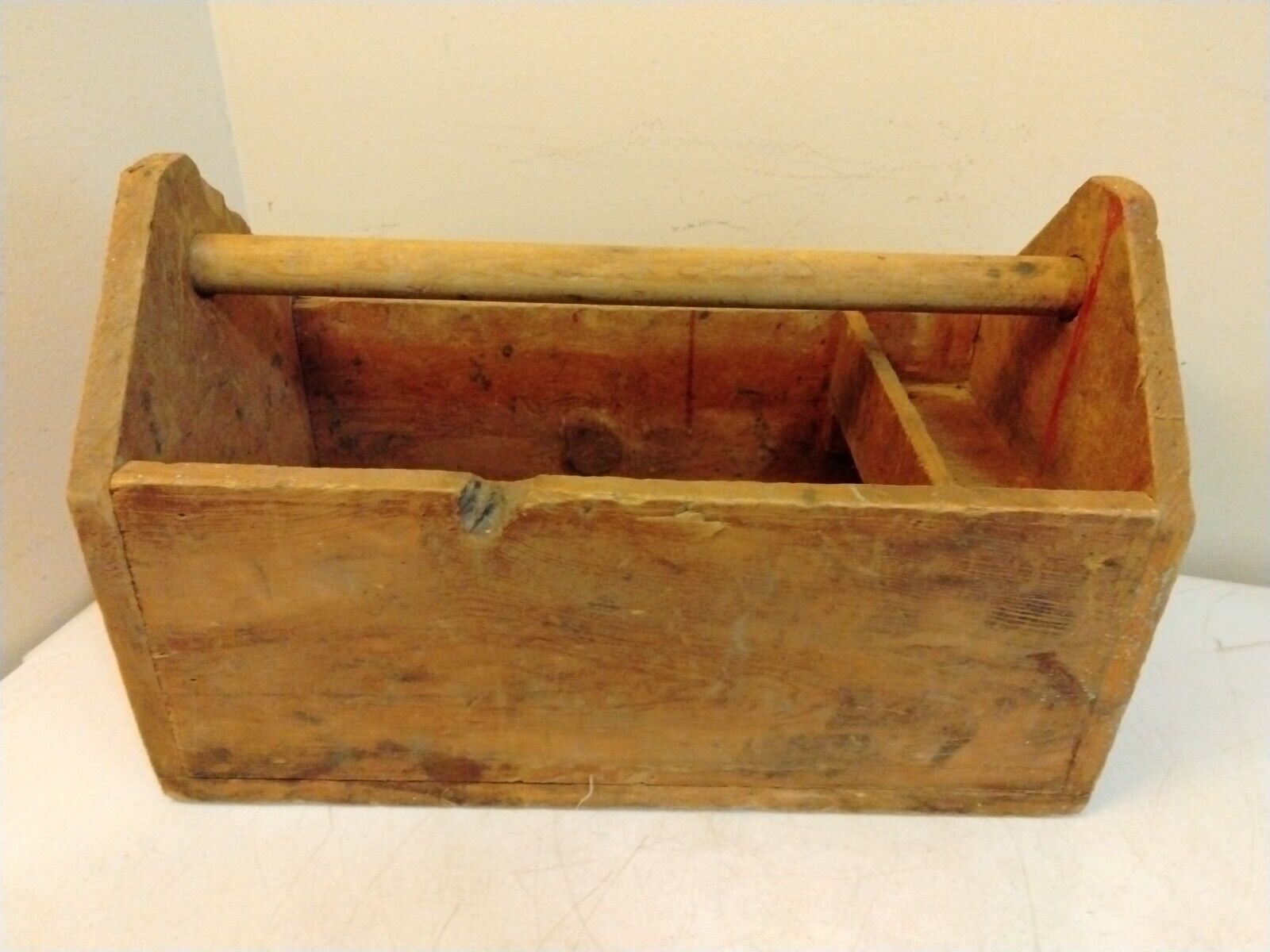 Vintage Rustic Wooden Carpenters Tool Box Caddy Wooden Handle 21 X 13 X 12