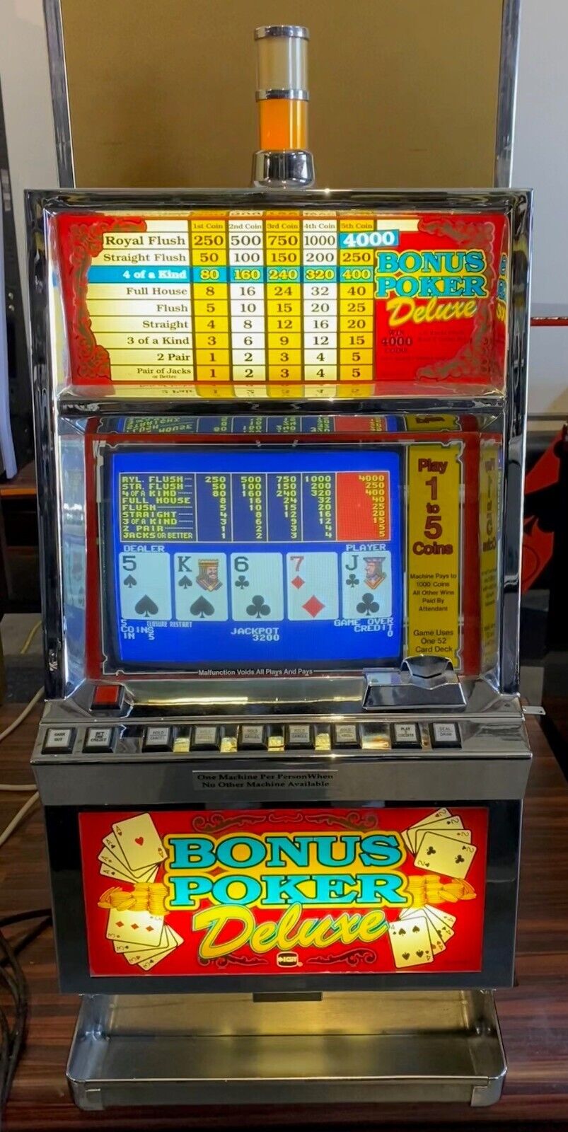 IGT PE+ Poker Bonus Poker Deluxe Slot Machine