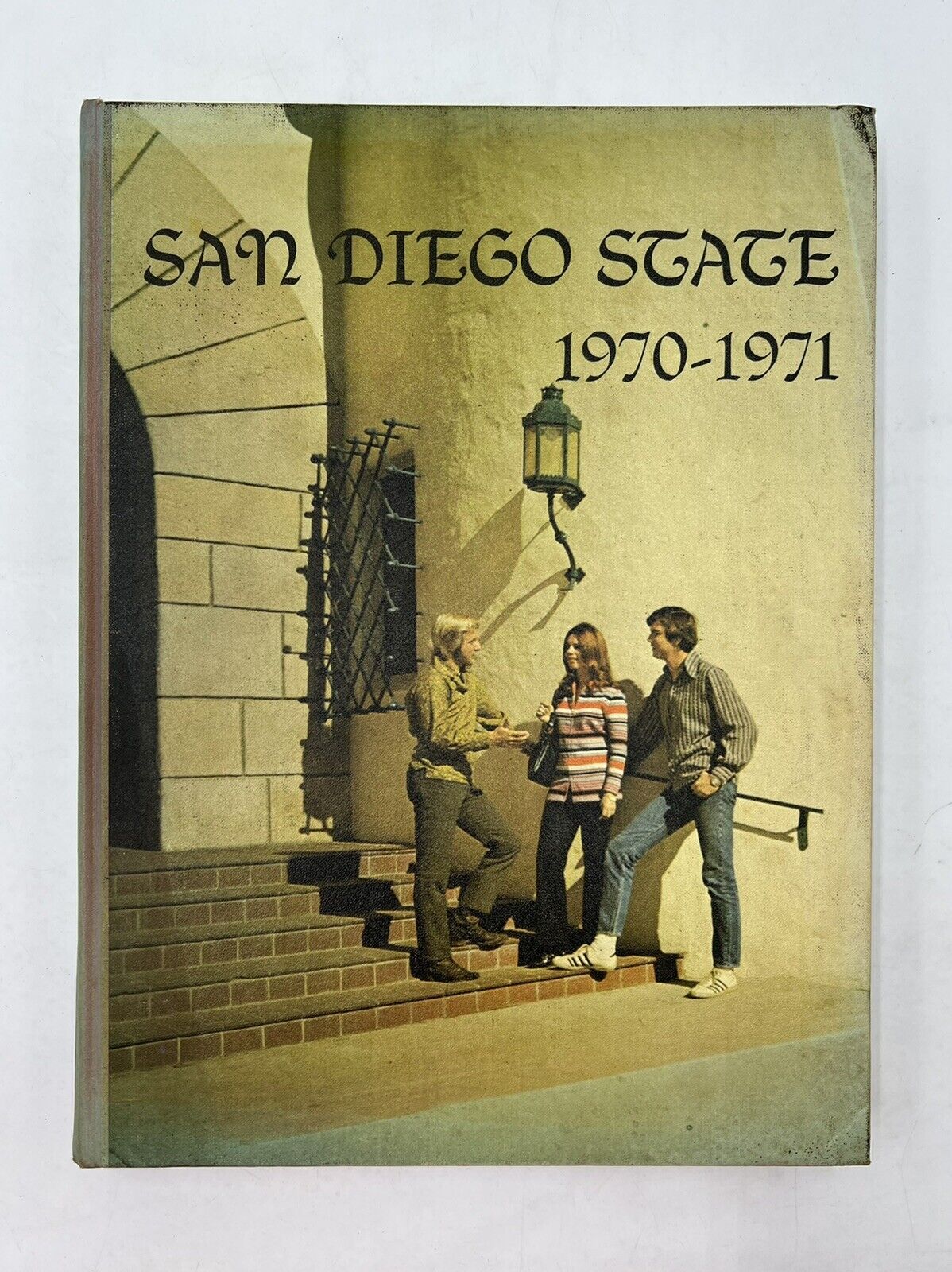 San Diego State 1970-1971 Yearbook “Del Sudoeste” San Diego, California UNMARKED