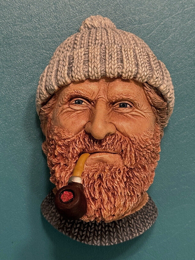BOSSONS FISHERMAN IN EXCELLENT CONDITION