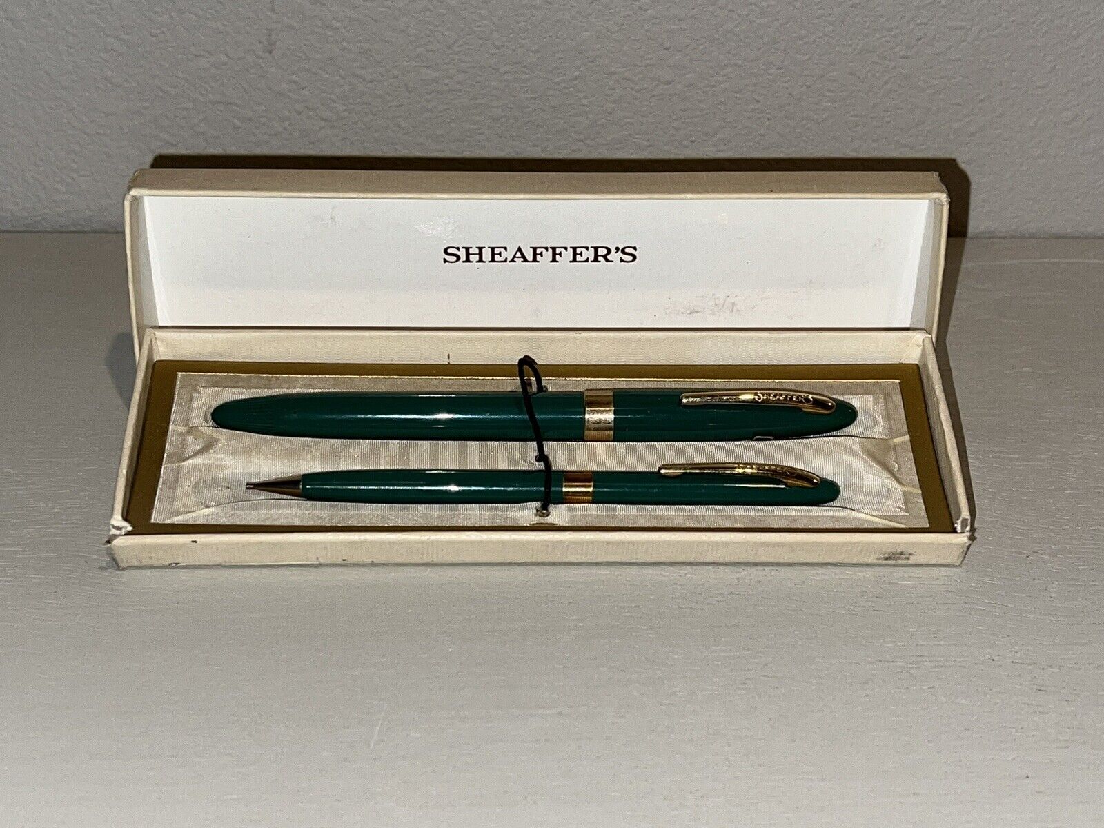 Vintage Sheaffer Fountain Pen Pencil Set Snorkel Pastel Green - 14k Fountain Tip